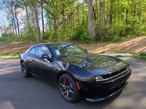 Used 2024 Dodge Charger R/T Scat Pack w/ Plus Group image 15