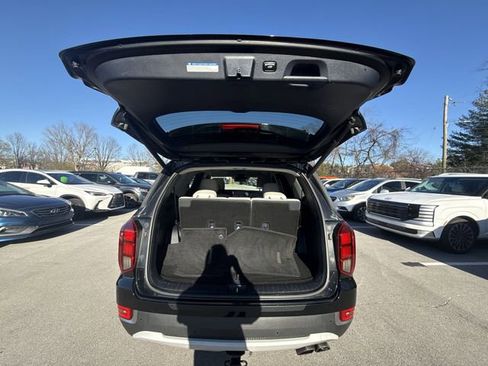 Used 2022 Hyundai Palisade SEL w/ Premium Package image 24