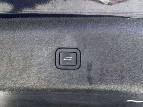 Used 2023 Buick Enclave Essence w/ Experience Buick Package FWD image 54
