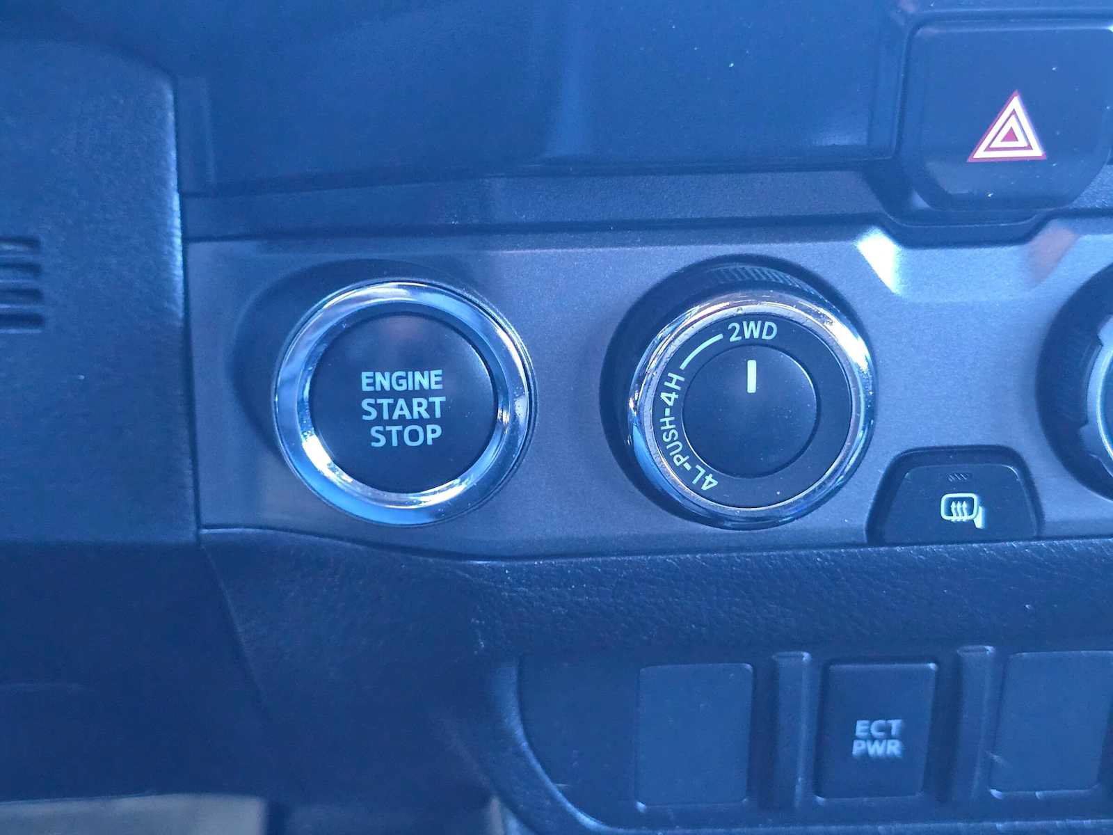Used 2023 Toyota Tacoma TRD Off-Road w/ Black Out Package (TMS) AWD/4WD image 30