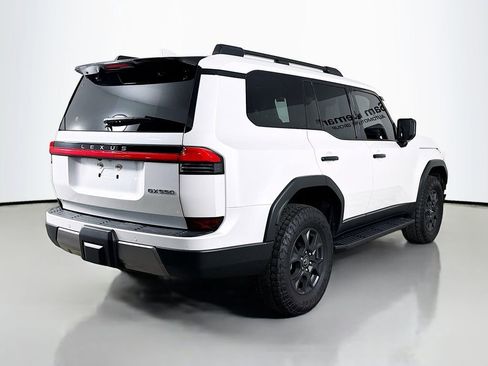 Used 2024 Lexus GX 550 AWD/4WD image 7