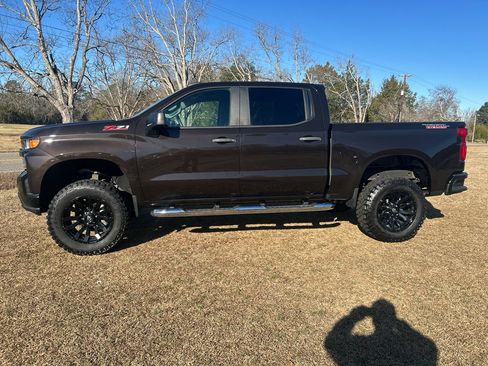 Used 2019 Chevrolet Silverado 1500 Custom Trail Boss w/ Custom Convenience Package image 7