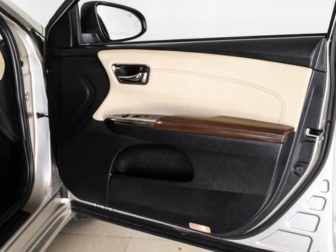 Used 2016 Toyota Avalon XLE Premium image 42