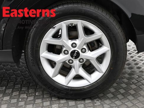 Used 2024 Kia Soul LX w/ Option Group 015 image 33