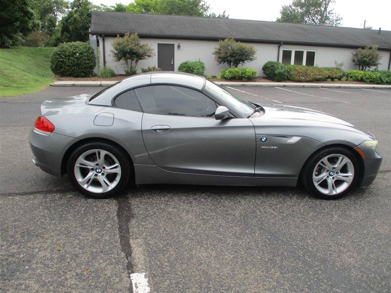 Used 2010 BMW Z4 sDrive35i RWD image 18