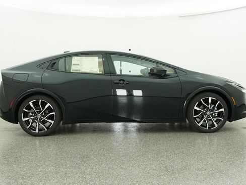 New 2026 Toyota Prius Plug-In Hybrid FWD image 71