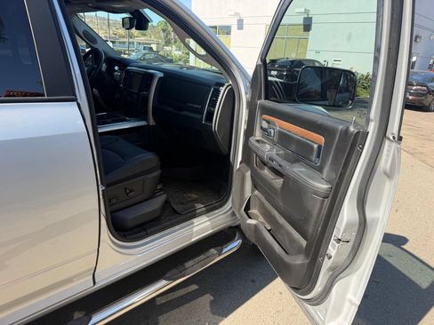 Used 2017 RAM 2500 Laramie AWD/4WD image 18