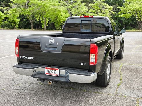 Used 2010 Nissan Frontier SE w/ SE Value Truck Pkg RWD image 13