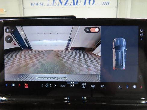 Used 2025 Ford Expedition Max Platinum w/ Platinum Ultimate Package image 22