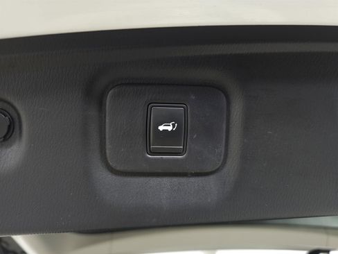 Used 2018 INFINITI QX60 AWD w/ Premium Plus Package image 9