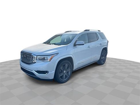 Certified 2017 GMC Acadia Denali w/ Technology Package image 4