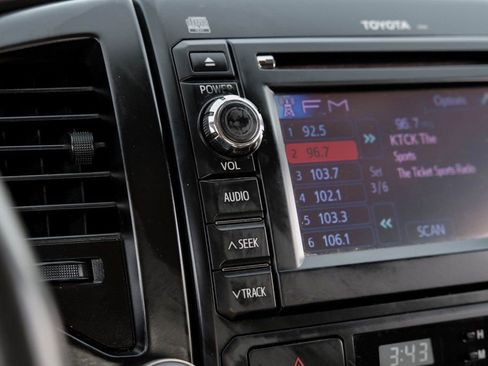 Used 2013 Toyota Tacoma 2WD Access Cab image 24