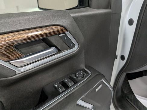Used 2023 GMC Sierra 1500 Elevation w/ Preferred Package image 14