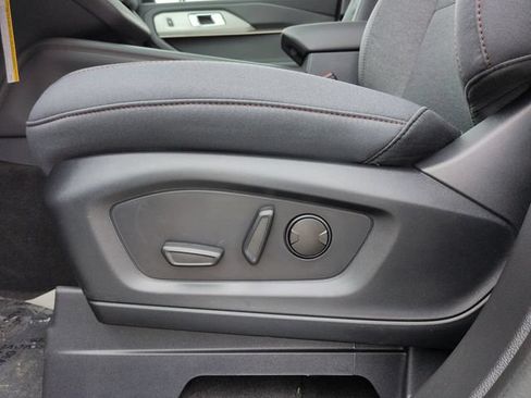 New 2026 Ford Explorer Active RWD image 20