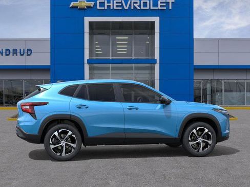 New 2026 Chevrolet Trax RS image 5