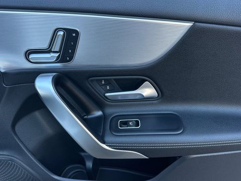Certified 2022 Mercedes-Benz A 220 image 33