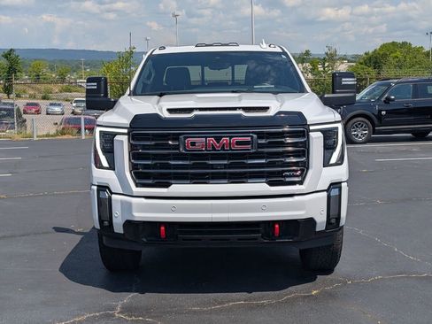 Used 2024 GMC Sierra 2500 AT4 w/ AT4 Premium Plus Package AWD/4WD image 7