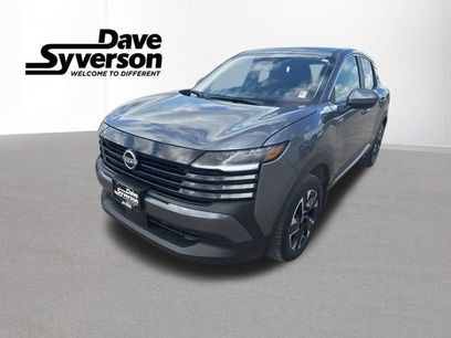 New 2025 Nissan Kicks SV