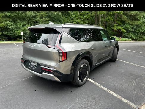 Used 2024 Kia EV9 Land AWD/4WD image 4