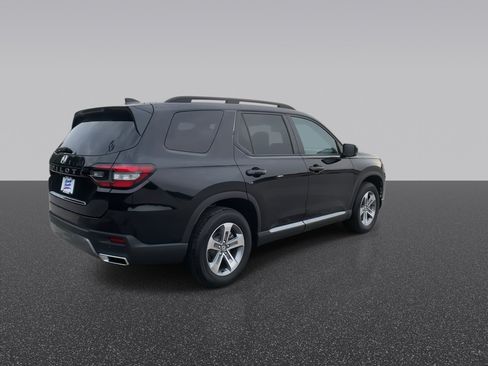 Certified 2026 Honda Pilot EX-L image 9