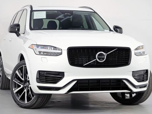 Used 2023 Volvo XC90 T8 Plus image 4