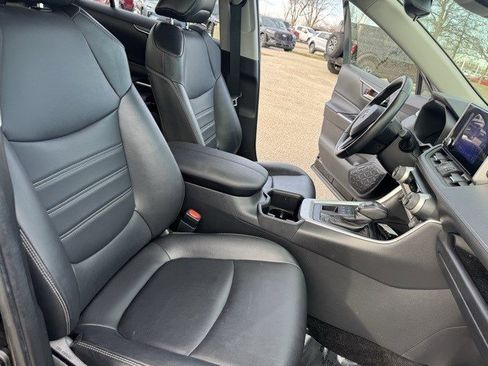 Used 2023 Toyota RAV4 XLE Premium image 37