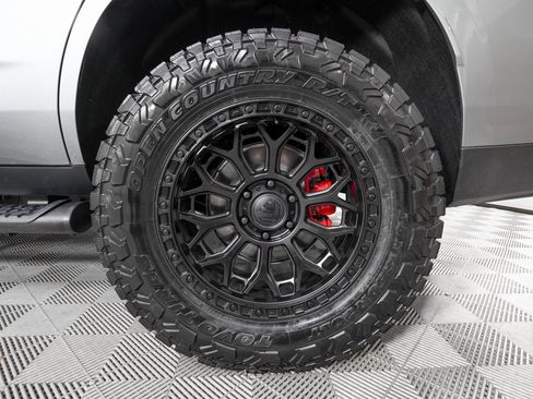 Used 2026 Chevrolet Tahoe RST w/ RST Performance Edition image 35