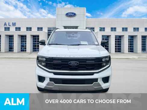 Certified 2025 Ford Expedition Platinum AWD/4WD image 2