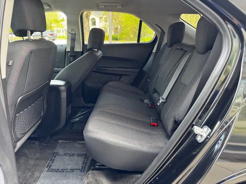 Used 2017 Chevrolet Equinox LT w/ Convenience Package image 16