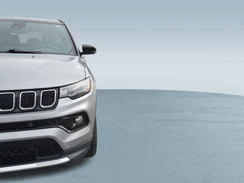 Used 2024 Jeep Compass Limited image 38