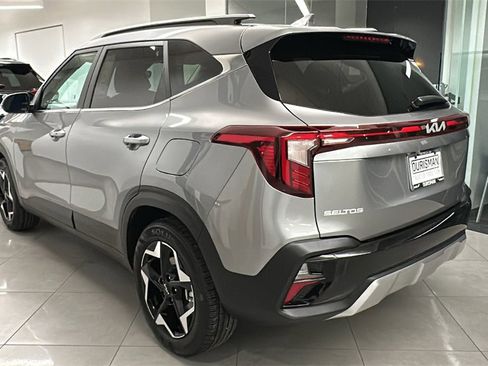 New 2025 Kia Seltos EX image 3