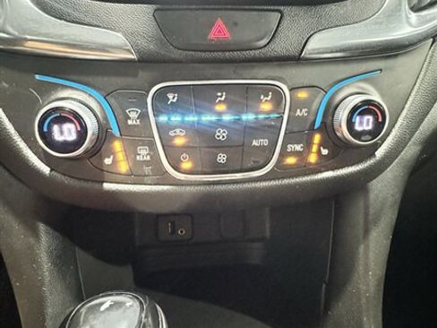 Used 2018 Chevrolet Equinox LT AWD/4WD image 12