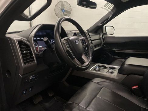 Used 2018 Ford Expedition Max XLT w/ Equipment Group 201A image 4