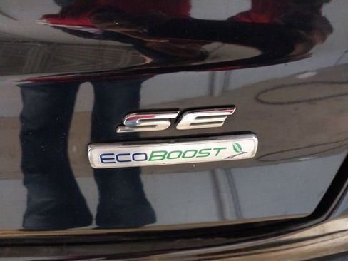 Used 2020 Ford Fusion SE image 23