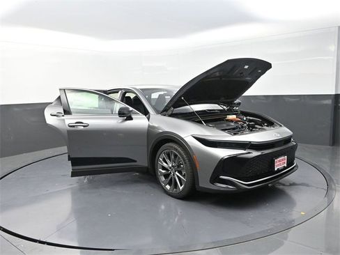 New 2026 Toyota Crown Limited w/ Advanced Technology Package image 35