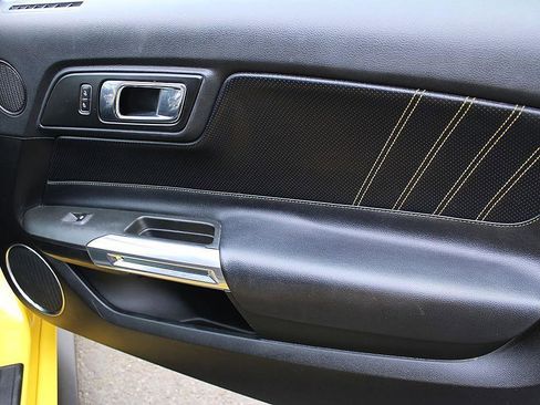 Used 2016 Ford Mustang GT Premium w/ Equipment Group 401A image 10