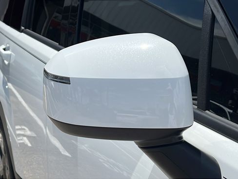 Used 2025 Hyundai Santa Fe SEL FWD image 24