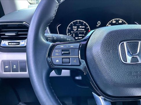 Used 2023 Honda Pilot Touring image 24