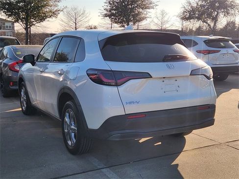 Used 2023 Honda HR-V LX image 6