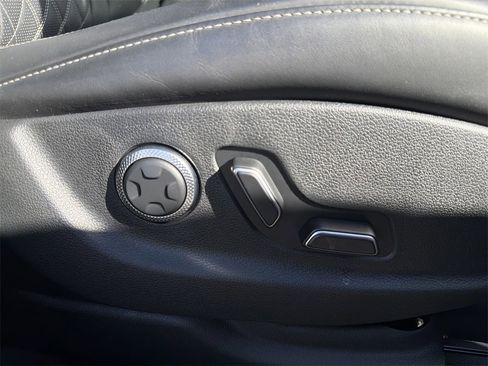 Used 2024 Genesis GV80 3.5T w/ Prestige Package image 17