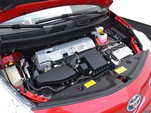 Used 2012 Toyota Prius V Two FWD image 32