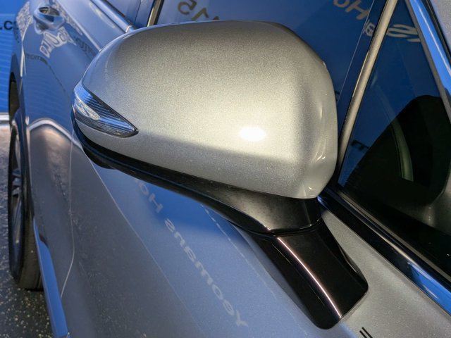 Used 2023 Hyundai Santa Fe SEL w/ Premium Package FWD image 12