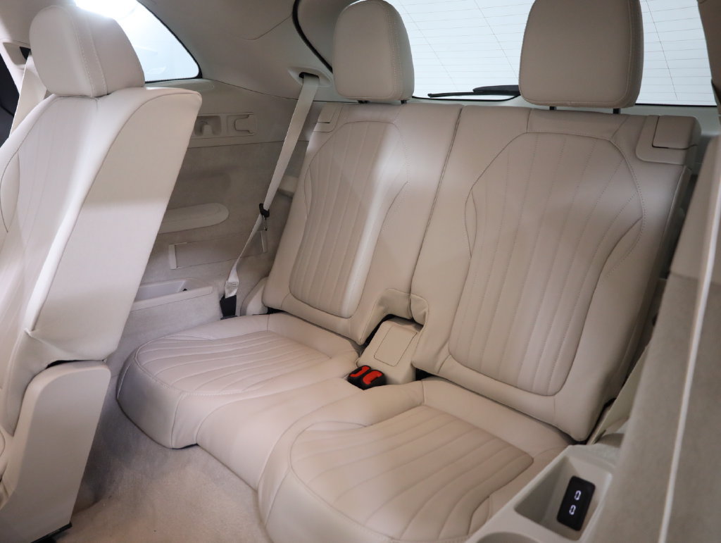 Used 2025 Mercedes-Benz EQS 450+ 4MATIC SUV image 54