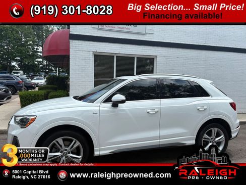 Used 2020 Audi Q3 2.0T Premium w/ Convenience Package AWD/4WD image 1