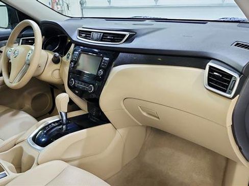 Used 2015 Nissan Rogue FWD image 26