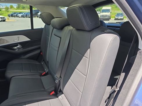Used 2025 Mercedes-Benz GLE 350 4MATIC image 16