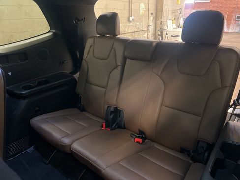 Used 2021 Kia Telluride SX w/ SX Prestige Package AWD/4WD image 19