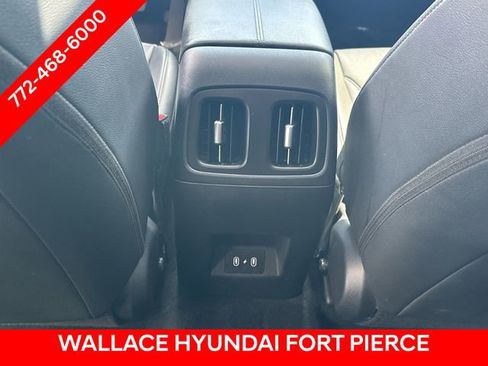 Used 2025 Hyundai Tucson SEL FWD image 14