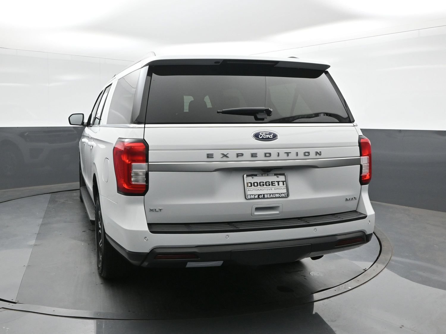 Used 2024 Ford Expedition Max XLT AWD/4WD image 5