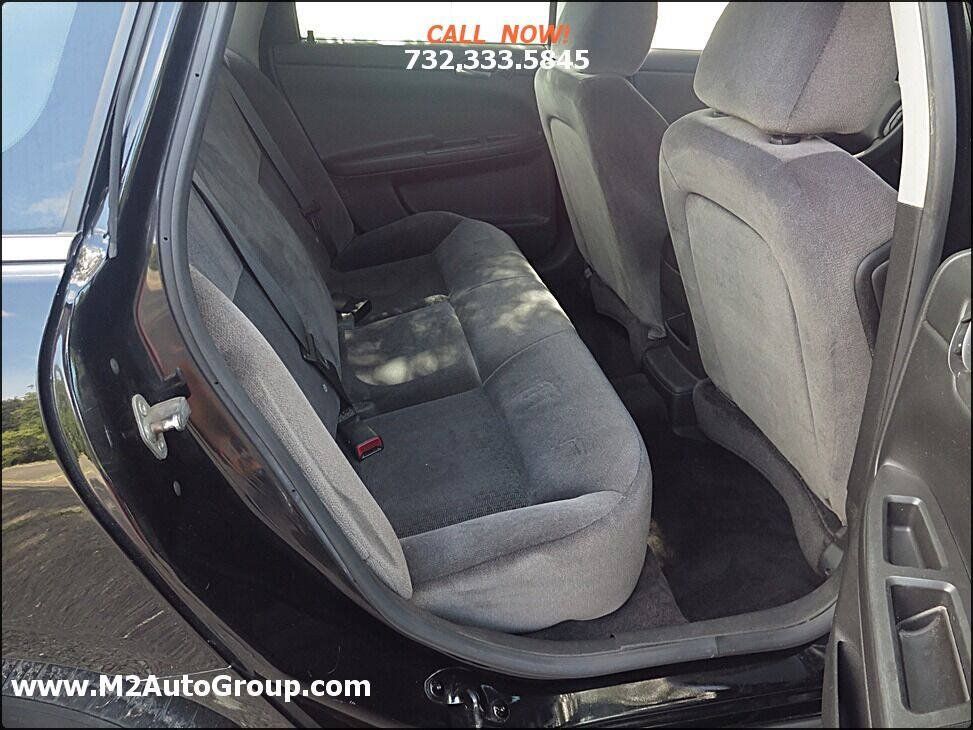 Used 2016 Chevrolet Impala LT FWD image 12